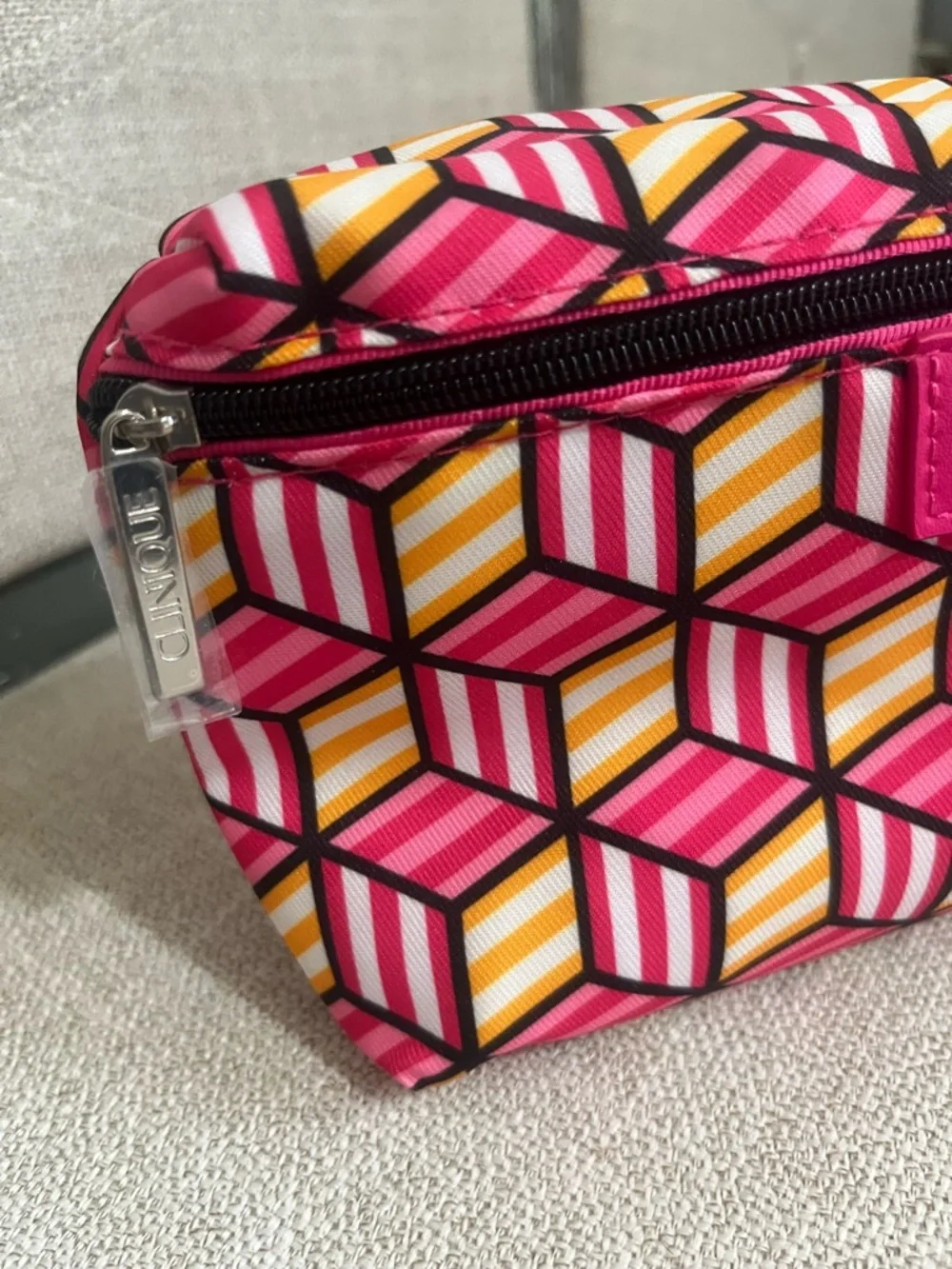 CLEARANCE Clinique Hot Pink Geometric Cosmetic Case - Picture 2 of 4